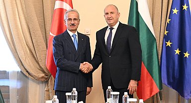 Ulaştırma ve Altyapı Bakanı Uraloğlu, Bulgaristan Başbakanı Radev ile görüştü