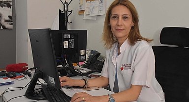 Uzmanlardan uyarı: Güneş kremi ve gözlük aksesuar değil, sağlık ihtiyacı