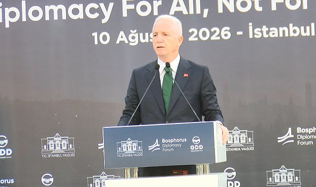 Vali Gül, Bosphorus Diplomasi Forumu'nun gala yemeğine katıldı
