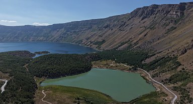 Vali Karakaya: Nemrut Kalderası'nda koruma-kullanma dengesi içinde daha nitelikli hizmet sunacağız