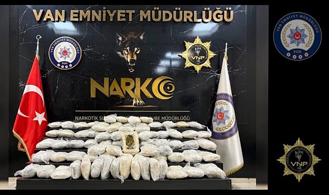 Van'da 48 kilo esrar ele geçirildi, 3 tutuklama