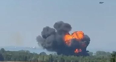Yalova'da F16 uçağı kaza kırıma uğradı, pilot kurtuldu