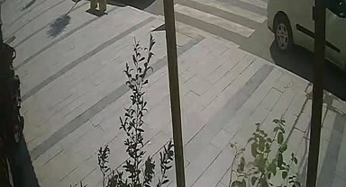 Yaya geçidinde otomobilin çarptığı kişi yaralandı