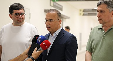 Yeni Parti Gaziantep Milletvekili Meriç, bıçaklı saldırıda yaralandı