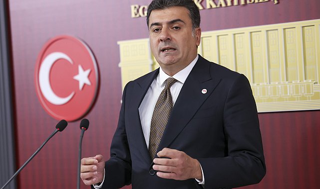 Yeni Partili Emre: Üye sayımız 300 binin üzerine çıktı
