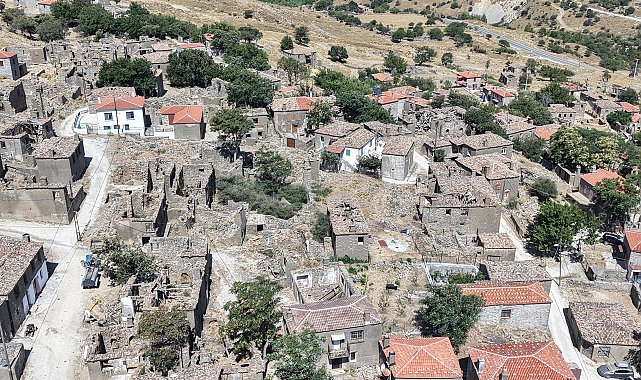Zamanın gözde yerleşim yeri 'Dereköy', hayalet köyü andırıyor