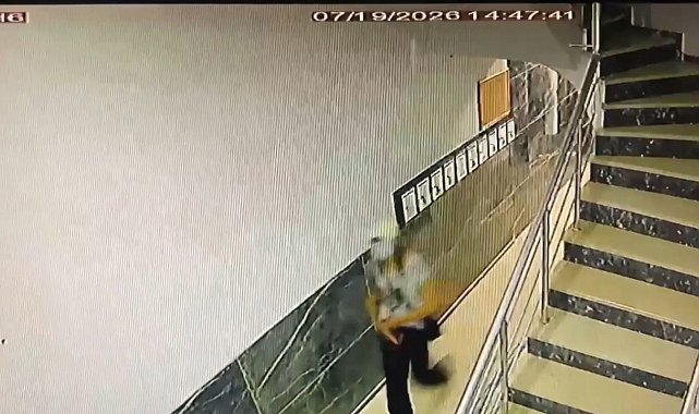 Zeytinburnu'nda kapının göbek kilidini kırıp evi soydular: 3 şüpheli tutuklandı
