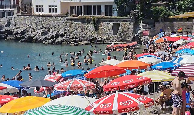 Zonguldak'ta cankurtaranlar 2 ayda 127 kişiyi boğulmaktan kurtardı