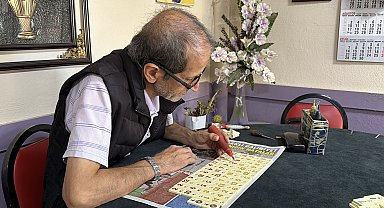 10 yıldır ekmeğini 'taştan' çıkarıyor