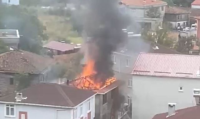 2 katlı ev ve hasat edilen fındıklar yandı
