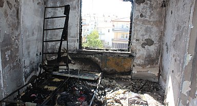 2 yaşındaki çocuk çakmakla oynarken evi yaktı