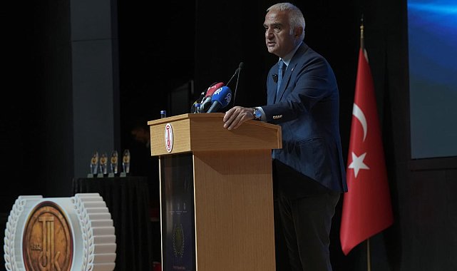 'Türk Diline Hizmet Ödülleri' sahiplerini buldu