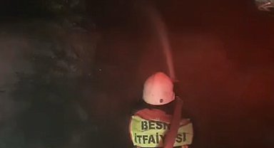 Adıyaman'da iki katlı ev alev alev yandı