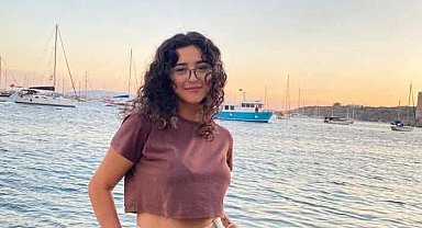 Ağaca çarpan otomobildeki sağlık çalışanı öldü, kardeşi ağır yaralandı