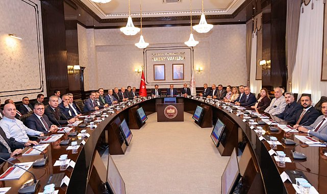 AK Parti'li Yazıcı, Hatay Valiliği'ni ziyaret etti