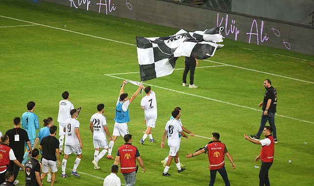 Altay'da sahaya bayrak dikmeye para cezası