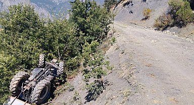 Amasya'da traktör şarampole yuvarlandı: 1 ölü, 3 yaralı