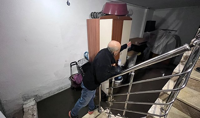 Ankara'da sağanak sonrası rögar taştı; binaların giriş ve bodrum katlarını su bastı