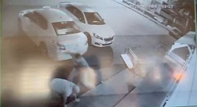 Ankara'da taksi durağındaki şoförleri darbeden 2 şüpheli yakalandı