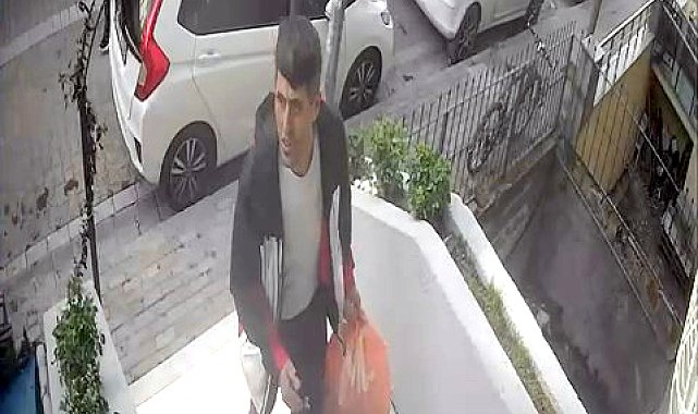 Avcılar'da skuter hırsızlığı kamerada