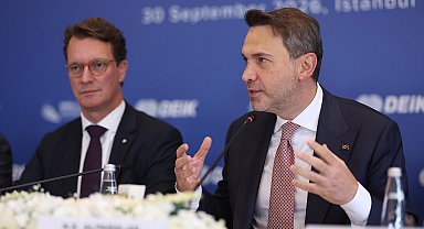 Bakan Bayraktar: Tamamen enerji bağımsızlığına sahip bir Türkiye nihai vizyonumuzdur
