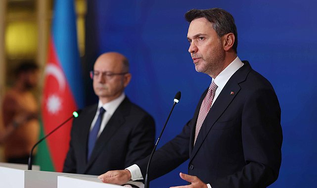 Bakan Bayraktar: Türkiye ve Azerbaycan üç önemli hatla dünyaya yeni şeyler öneriyor Video eklendi