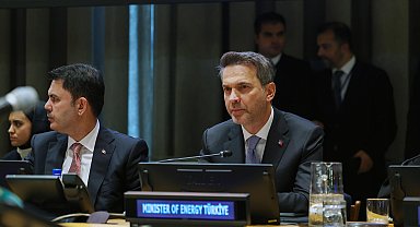 Bakan Bayraktar: Türkiye'nin daha rekabetçi bir enerji sistemine sahip olmasını hedefliyoruz