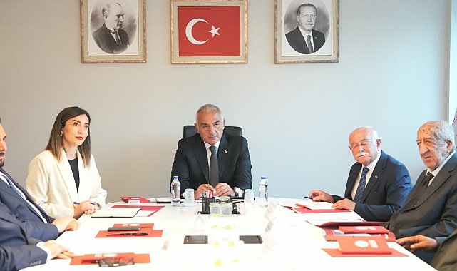 Bakan Ersoy, Alevi-Bektaşi Kültür ve Cemevi Başkanlığı'nın ilk toplantısına başkanlık etti