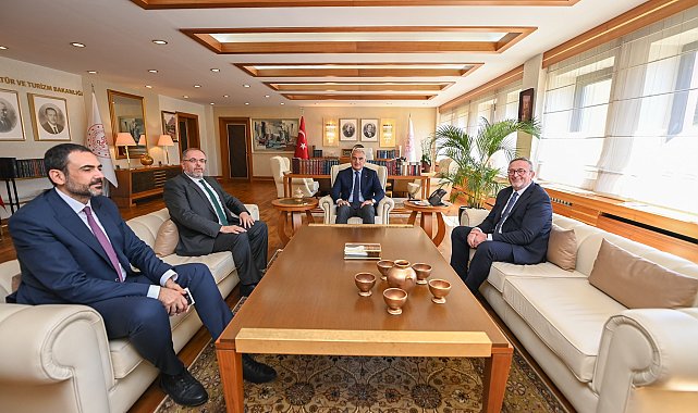 Bakan Ersoy, MSÜ Rektörü Prof. Dr. Afyoncu'yu kabul etti