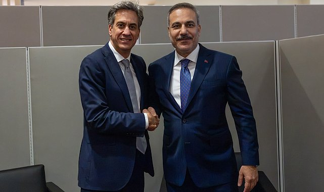 Bakan Fidan, Birleşik Krallık Dışişleri Bakanı Miliband ile görüştü