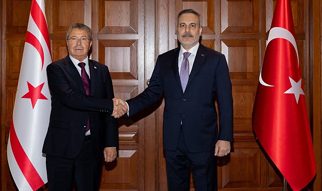 Bakan Fidan, KKTC Başbakanı Üstel ve Irak Temsilciler Meclisi Başkanı Al-Halbusi'yi kabul etti