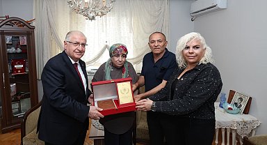 Bakan Güler, şehit Alaattin Buluç'un ailesini ziyaret etti