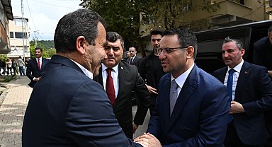 Bakan Gürlek, şehit Faik Yüce'nin ailesini ziyaret etti