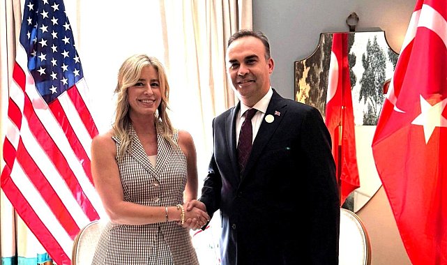 Bakan Kacır'dan G20'de diplomasi trafiği
