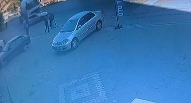 Beton mikseri ile otomobilin çarpıştığı kaza kamerada