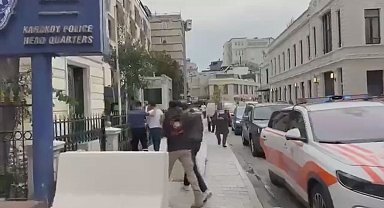 Beyoğlu'nda hanutçuluk yapan 2 şüpheli yakalandı