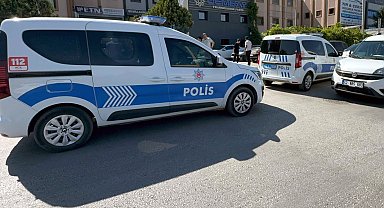 Borç kavgasında birbirini bıçakladılar: 2 yaralı