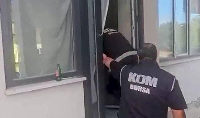 Bursa'da 5,3 milyon makaron ele geçirildi; 2 gözaltı