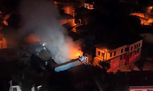 Bursa'da evde çıkan yangın söndürüldü