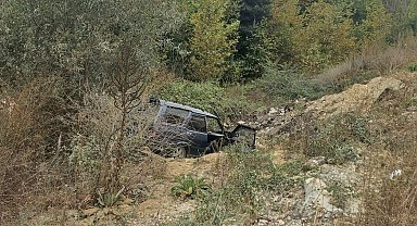 Bursa'da otomobil şarampole uçtu: 2 yaralı