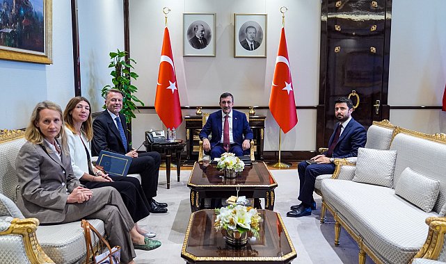 Cevdet Yılmaz, büyükelçileri kabul etti