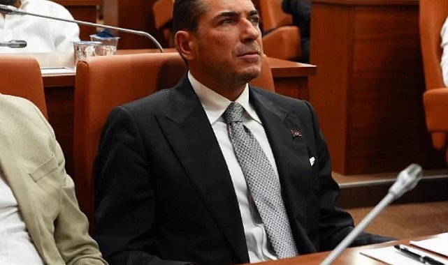 CHP'den istifa eden İBB meclis üyesi Ekrem Eray Arda'dan açıklama