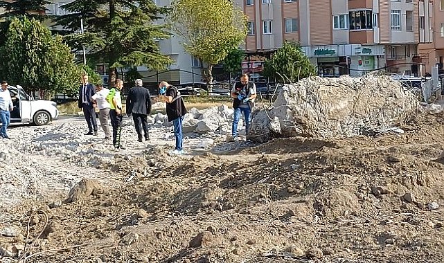 Çorum'da okul binasının yıkımı sırasında kafatası ve kemik parçaları bulundu