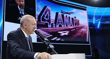 Cumhurbaşkanı Erdoğan: 2030'da İstanbul Havalimanı bağlantılı faaliyetlerde 472 bin kişilik istihdama ulaşmayı öngörüyoruz la geniş haber