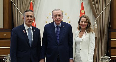 Cumhurbaşkanı Erdoğan, ABD Temsilciler Meclisi Üyesi Issa'yı kabul etti