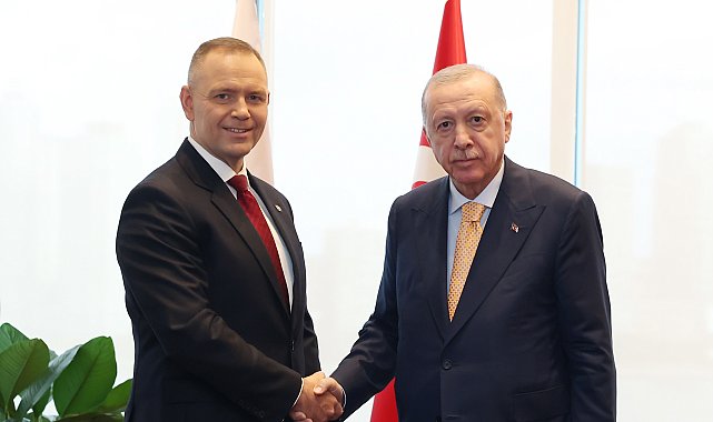 Cumhurbaşkanı Erdoğan, Polonya Cumhurbaşkanı Nawrocki ile bir araya geldi