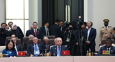 Cumhurbaşkanı Erdoğan: Tüm dünyada barış, huzur ve istikrar için çalışmaya devam ediyoruz