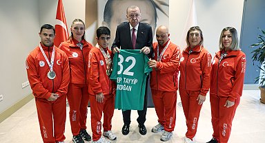 Cumhurbaşkanı Erdoğan, Türkiye Özel Sporcular Spor Federasyonu temsilcilerini kabul etti