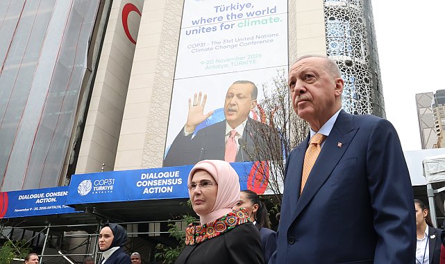 Cumhurbaşkanı Erdoğan ve eşi Emine Erdoğan, BM Genel Merkezi'ne yürüdü