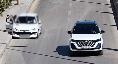 Denetim öncesi yolcuyla yer değiştiren ehliyetsiz sürücüye 200 bin lira ceza